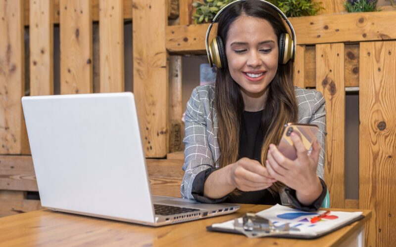 ONLINE CASINA PRO ŽENY: JAK VYBRAT TO PRAVÉ?