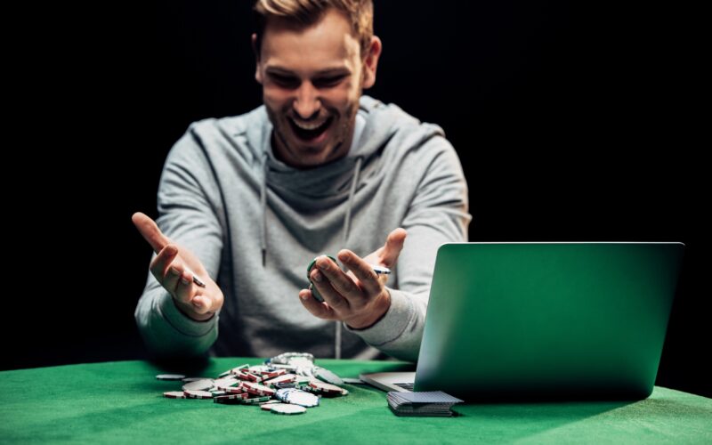 LIVE CASINO: ONLINE ZÁBAVA S REALISTICKÝM ZÁŽITKEM