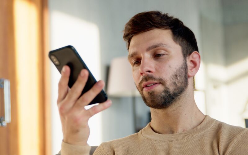 JAK FUNGUJE PREMIUM SMS VKLAD: TIPSPORT, CHANCE A MAXA NA DOSAH RUKY