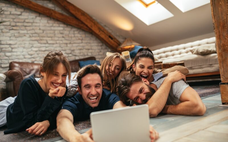 KOMPLETNÍ RECENZE E-GAMING: HRY, CASINA, BONUSY